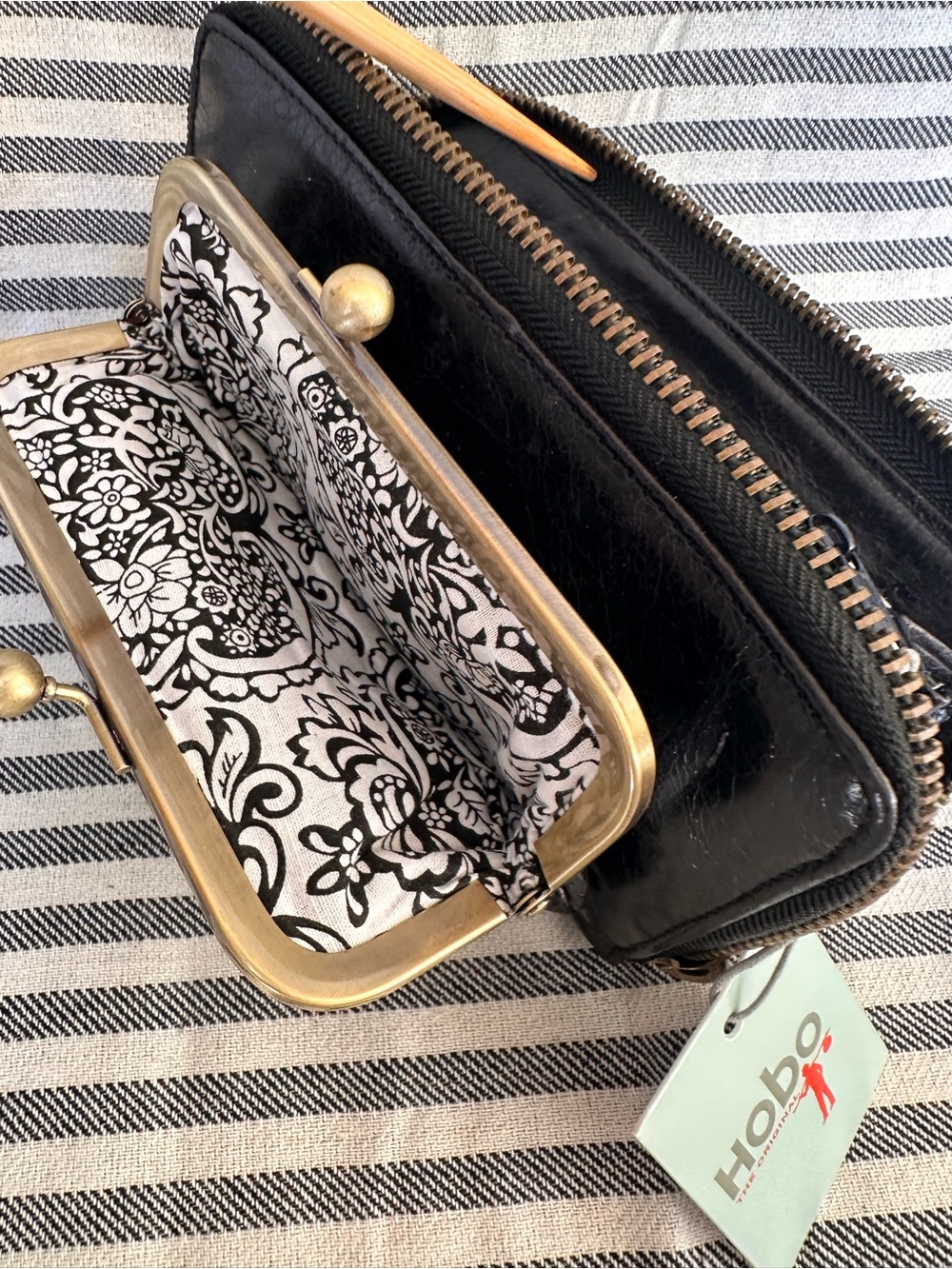 Hobo The Original Eda Black Leather Wallet, New With Tags - Picture 3 of 6